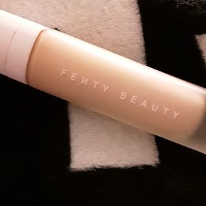 Fenty beauty foundation 200